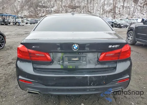 2018 BMW 540 xDrive M Sport z USA, uszkodzony, nr VIN WBAJE7C58JWD49783